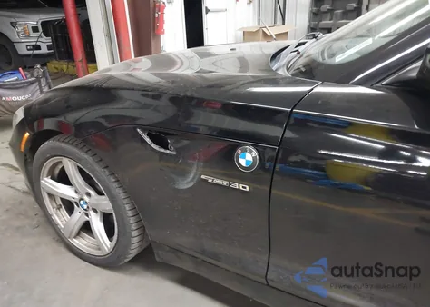 2009 BMW Z4 Sdrive30I z USA, uszkodzony, nr VIN WBALM53569E161360